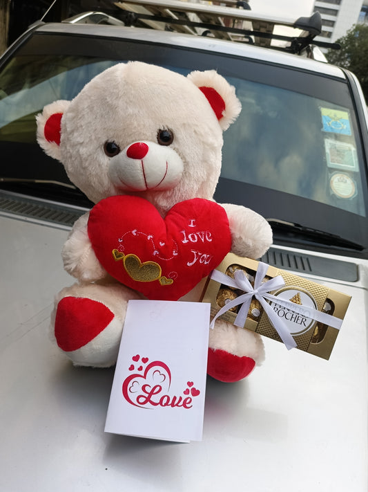 Teddy bear with chocolate